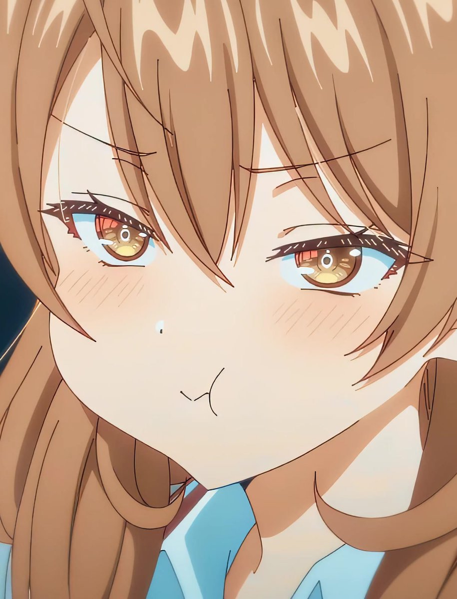animetrends's tweet photo. CRUNCHYROLL DECLARA GUERRA A LA PIRATERÍA

La plataforma de streaming Crunchyroll inició la búsqueda de un vicepresidente de protección de contenido para liderar su nueva estrategia global de erradicación de copias no autorizadas.

El puesto exige utilizar inteligencia artificial y sistemas automatizados para rastrear y eliminar episodios ilegales en buscadores, redes sociales y servidores de alojamiento. El gobierno japonés estima que este mercado ilícito actualmente provoca pérdidas anuales de hasta 70 mil millones de dólares.

Sony, la corporación matriz de Crunchyroll, lleva años coordinando esfuerzos legales internacionales que ya han provocado el cierre definitivo de los mayores portales de distribución no oficial en toda Latinoamérica.

El cerco digital se cierra por completo.
