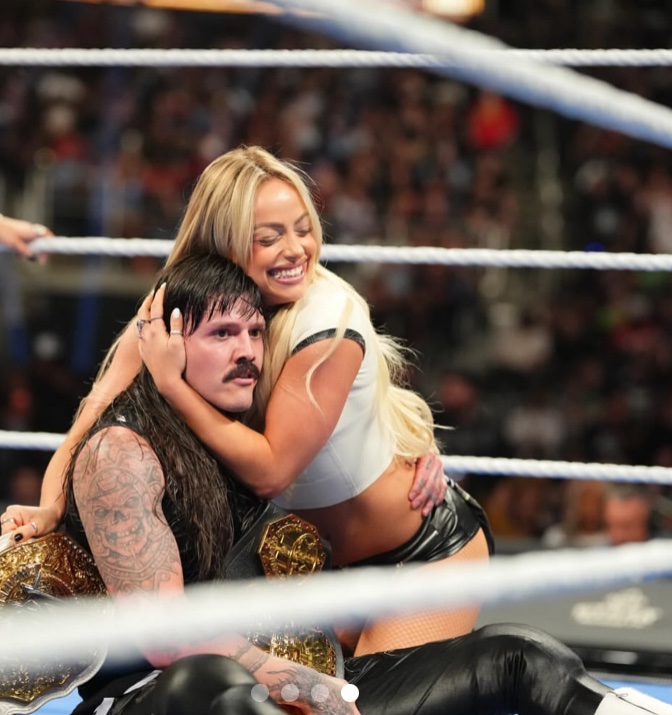 LivandDom_'s tweet photo. #MCM is my Boyfriend and Daddy Dom @multimalerp I love you so much always and forever you make so so happy too ur my favorite wrestler too always will be 🥰 https://t.co/2drG4ZCc1p