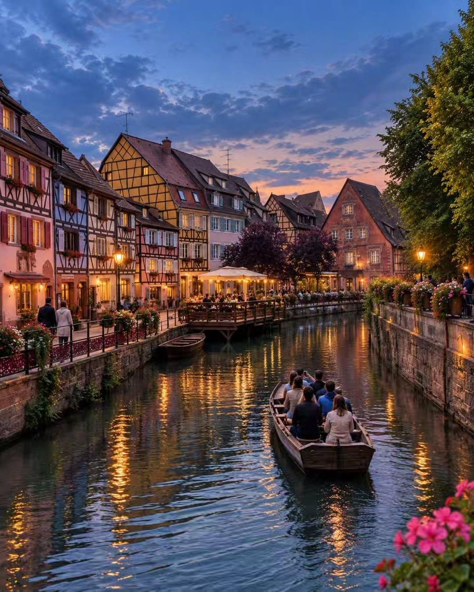 earthserenityy's tweet photo. Colmar France https://t.co/Z0x8AFOyd8