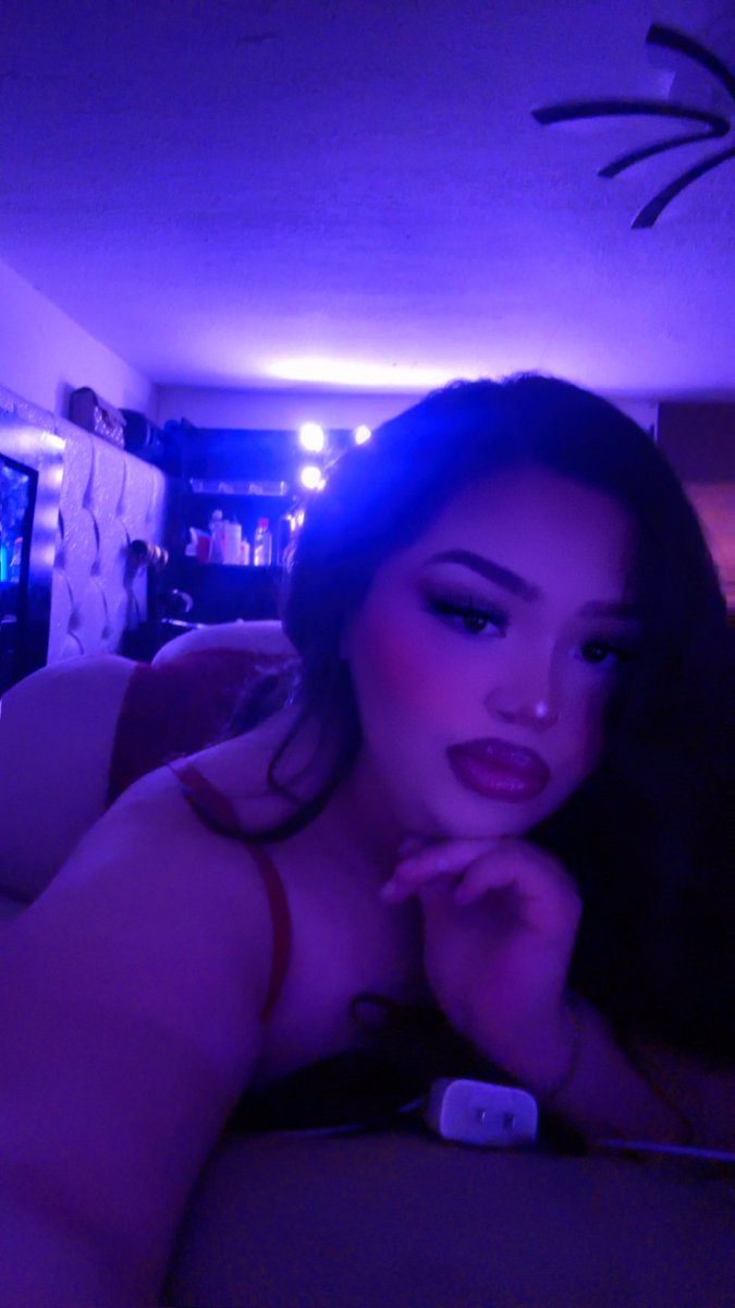 Chelleyyy32's tweet photo. My favorite picture rn🤤 rate it 1-10 #explorepage https://t.co/uxZEZeR0KC