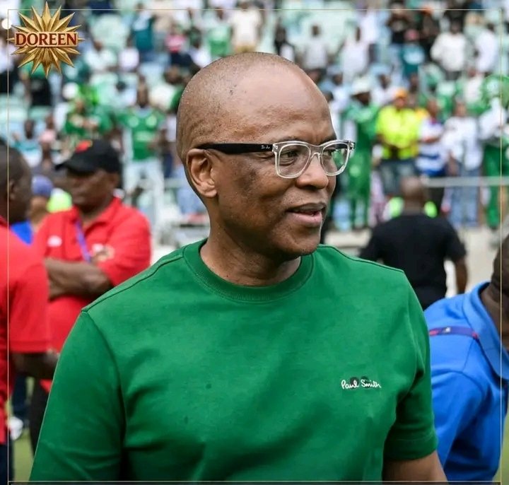 Malinde95480426's tweet photo. Sandile Zungu for the President of SAFA, we need new blood, it is not a Throne of certain family or political party, Viva Zungu Viva https://t.co/JsdiaXvNV7
