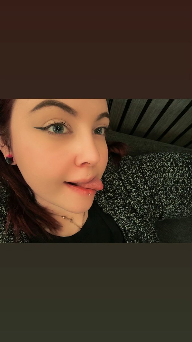 Fineherin's tweet photo. Good Morning wo sind meine bitches die mir mein Frühstück zahlen ?#herrin #sklave #findom @rtfindom @slavekane https://t.co/MBhxYac7hU