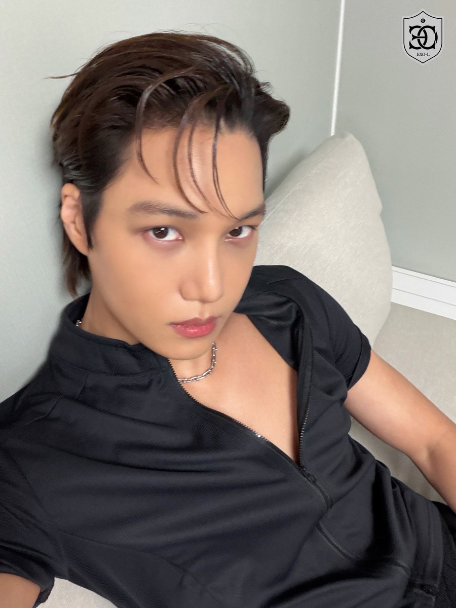 knockknock0408's tweet photo. KAI https://t.co/UUegrQluYs