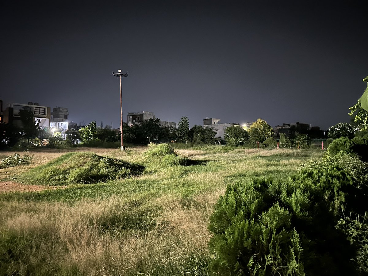 chandermanhas15's tweet photo. @jmcjammu @Devansh_IAS sir, This public park in our area has turned into a jungle due to overgrown grass and zero maintenance. Walking paths are blocked and it's unsafe for residents. Please deploy a cleanup crew ASAP to restore this space tor the public https://t.co/rMuJcXySaq