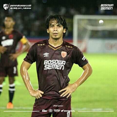 ShofwanMuis's tweet photo. @Bali_Football @IndosFC Rasyid Assyahid Bakri. Sudah debut di PSM sejak 2011. One man one team. Produk akademi PSM. @pagolonet 
Sudah lebih dulu main bola sebelum lahir Bali United 😁 https://t.co/OfXgLK3niY