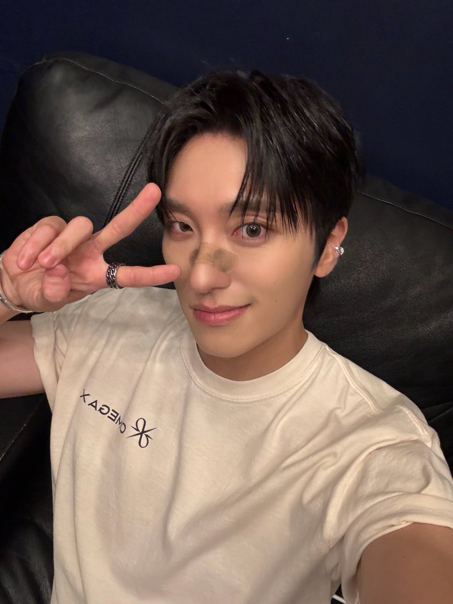 OmegaX_members's tweet photo. [#OX]

달라스 사랑해❤️🥹

#OMEGA_X #오메가엑스
#세빈 #SEBIN https://t.co/sFh9DwXJUk