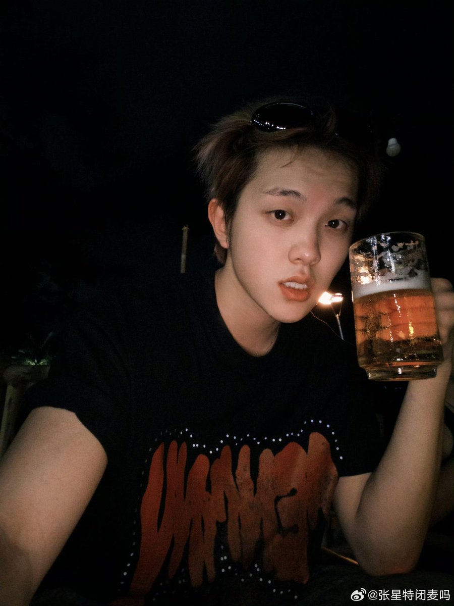 StardustSoul211's tweet photo. น้องเท่อไปเที่ยวภูเก็ตตต 🥹🥹🥹🥹 https://t.co/yejO0uKCpS
