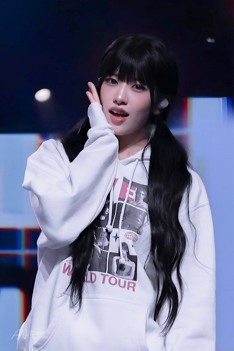Yujin_Anapneo's tweet photo. 20260905 Show What I Am in Hong Kong🇭🇰

#유진 #Yujin #안유진 #Anyujin #아이브 #IVE https://t.co/QVsopFyDWb