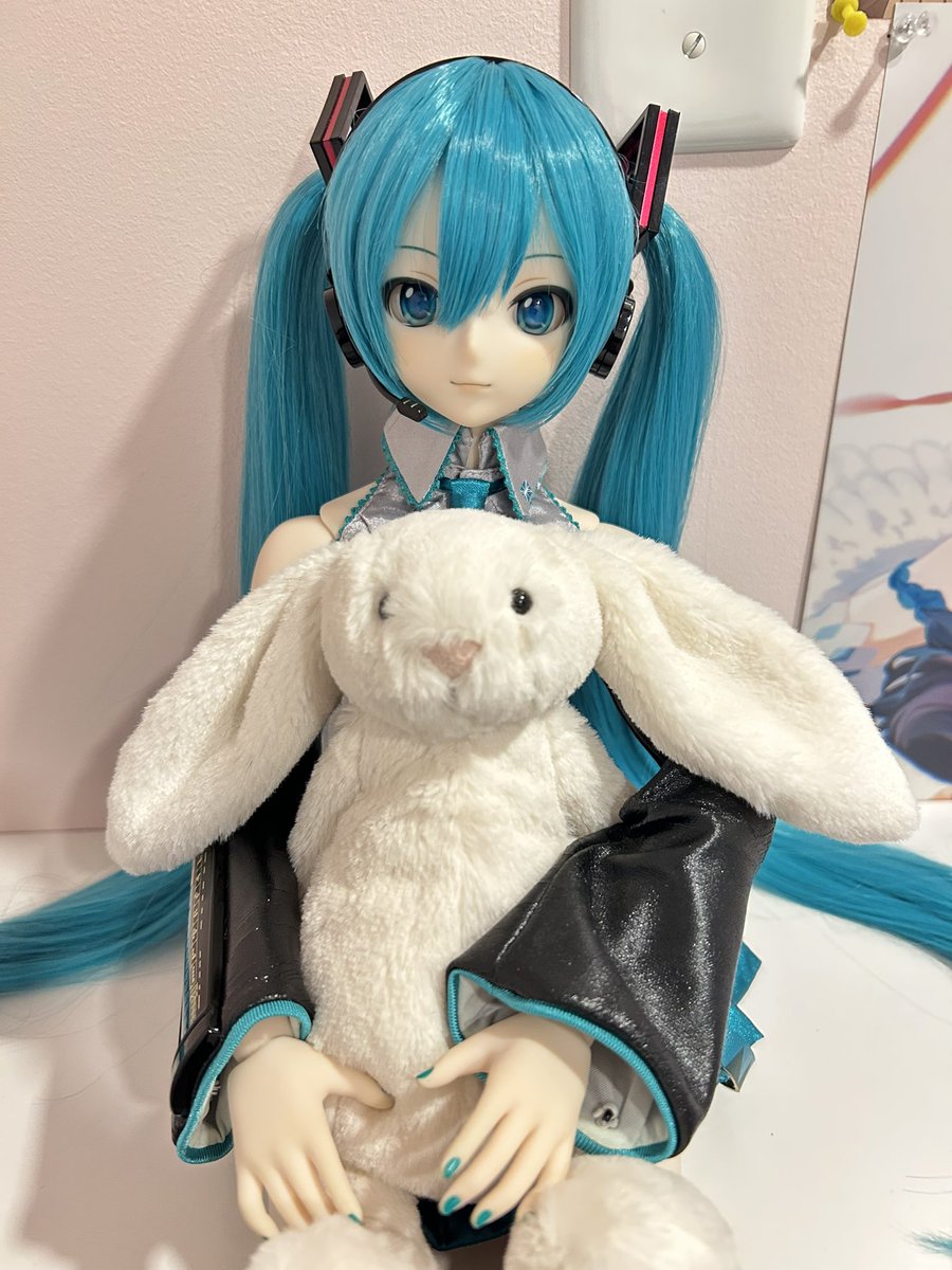 shironemii's tweet photo. welcome home miku!
#DDmiku https://t.co/HLAcqmPpLd