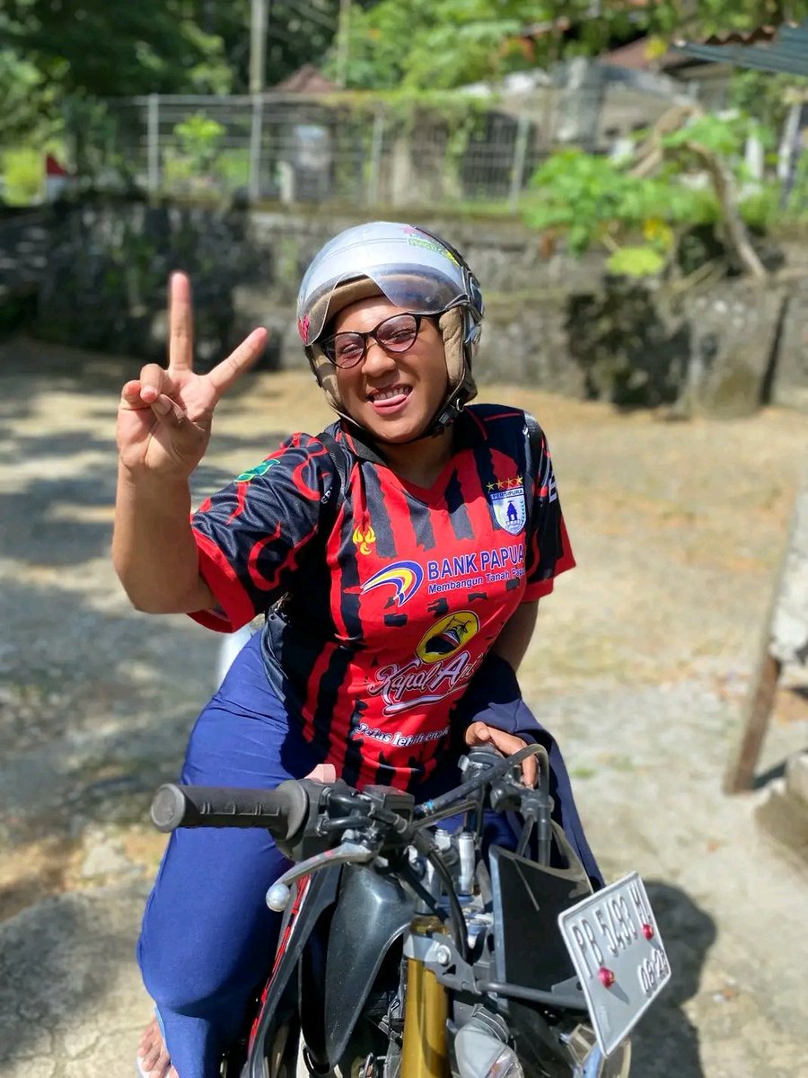 Trikog5a3's tweet photo. 𝐏𝐚𝐠𝐢² 𝐬𝐮 𝐠𝐚𝐲𝐚 𝐭𝐩𝐢 𝐬𝐢𝐚𝐥 𝐞𝐡 𝐦𝐨𝐭𝐨𝐫 𝐛𝐞𝐧𝐬𝐢𝐧 𝐡𝐛𝐢𝐬 

#bisa_𝐛𝐚𝐧𝐭𝐮_𝐤𝐚_𝐛𝐚𝐢𝐤 😞

𝐘𝐚𝐧𝐠 𝐛𝐚𝐧𝐭𝐮 𝐬𝐚𝐲𝐚 𝐮𝐚𝐧𝐠 𝐛𝐞𝐧𝐬𝐢𝐧 𝐬𝐚𝐲𝐚 𝐤𝐚𝐬𝐢𝐡 𝐬𝐲 𝐍𝐨 𝐖𝐀 𝐣𝐚𝐧𝐣���� ✌🏿✌🏿✌🏿 https://t.co/YzBSay9YRF