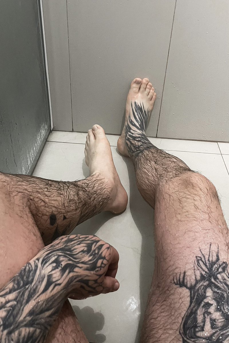 gvsleo's tweet photo. Eu acho que vi um gatinho (ou dois) https://t.co/a0ZV5UCpJU