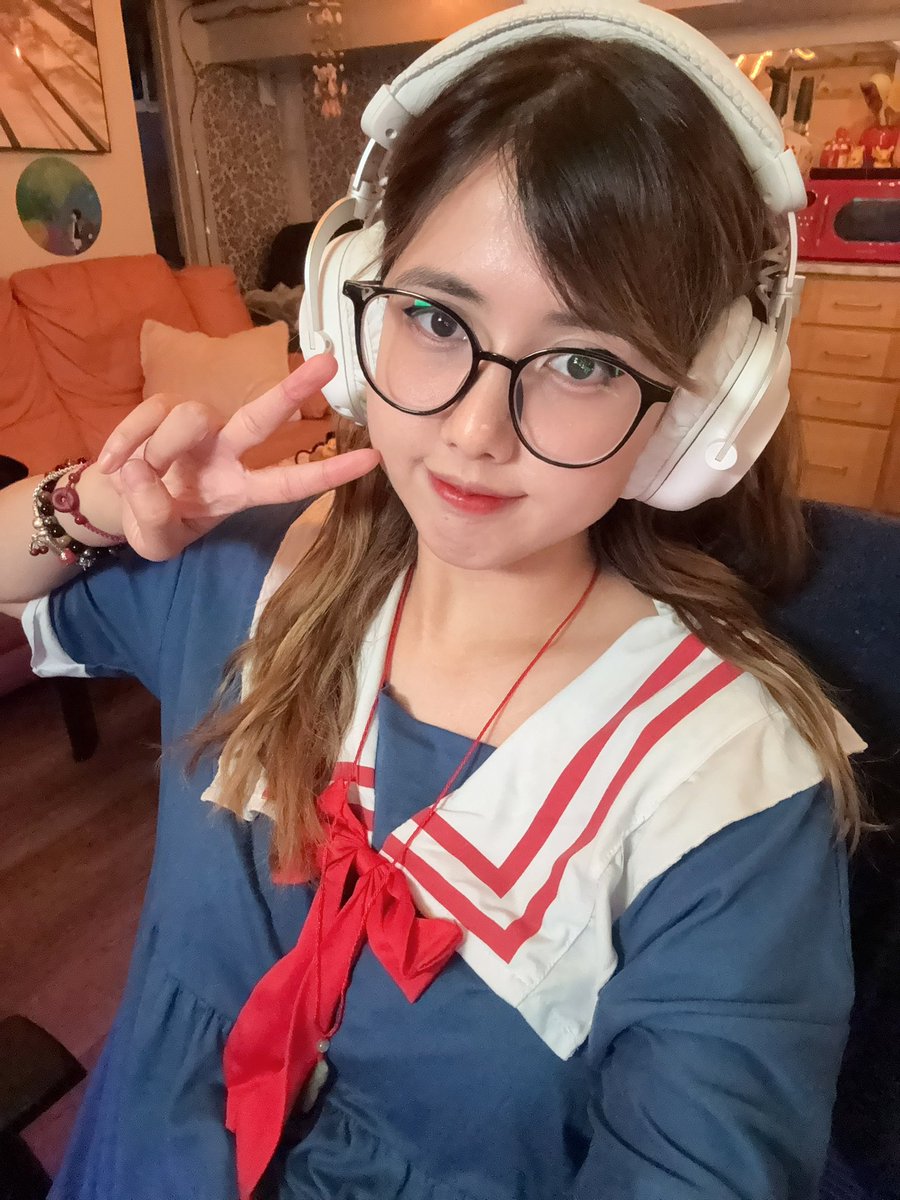 aalexlee22's tweet photo. Ya toca prender QuQ
https://t.co/DdeA5vJsOF https://t.co/uHcQEXTPYv