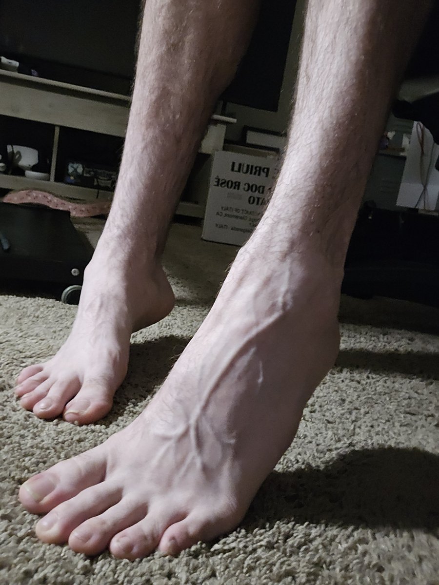 RyGuyisBiGuy's tweet photo. Come get em. Size 12.5. I'm 6'4". Let's make your fantasies cum true. DMs are open #feet #footfetısh #feetworshi̇p #barefoot #dom #bi #az #tatted #tall #selling https://t.co/OxvgmQIH1Y