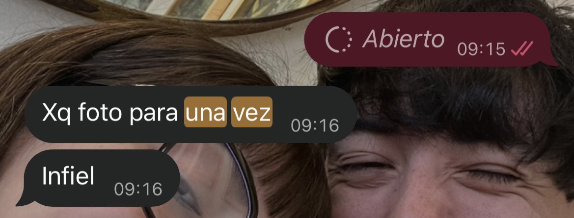 saciarnos's tweet photo. faaaaakeeee con mi novio esta prohibido porq re aburrido sino https://t.co/Y63St4WIPo