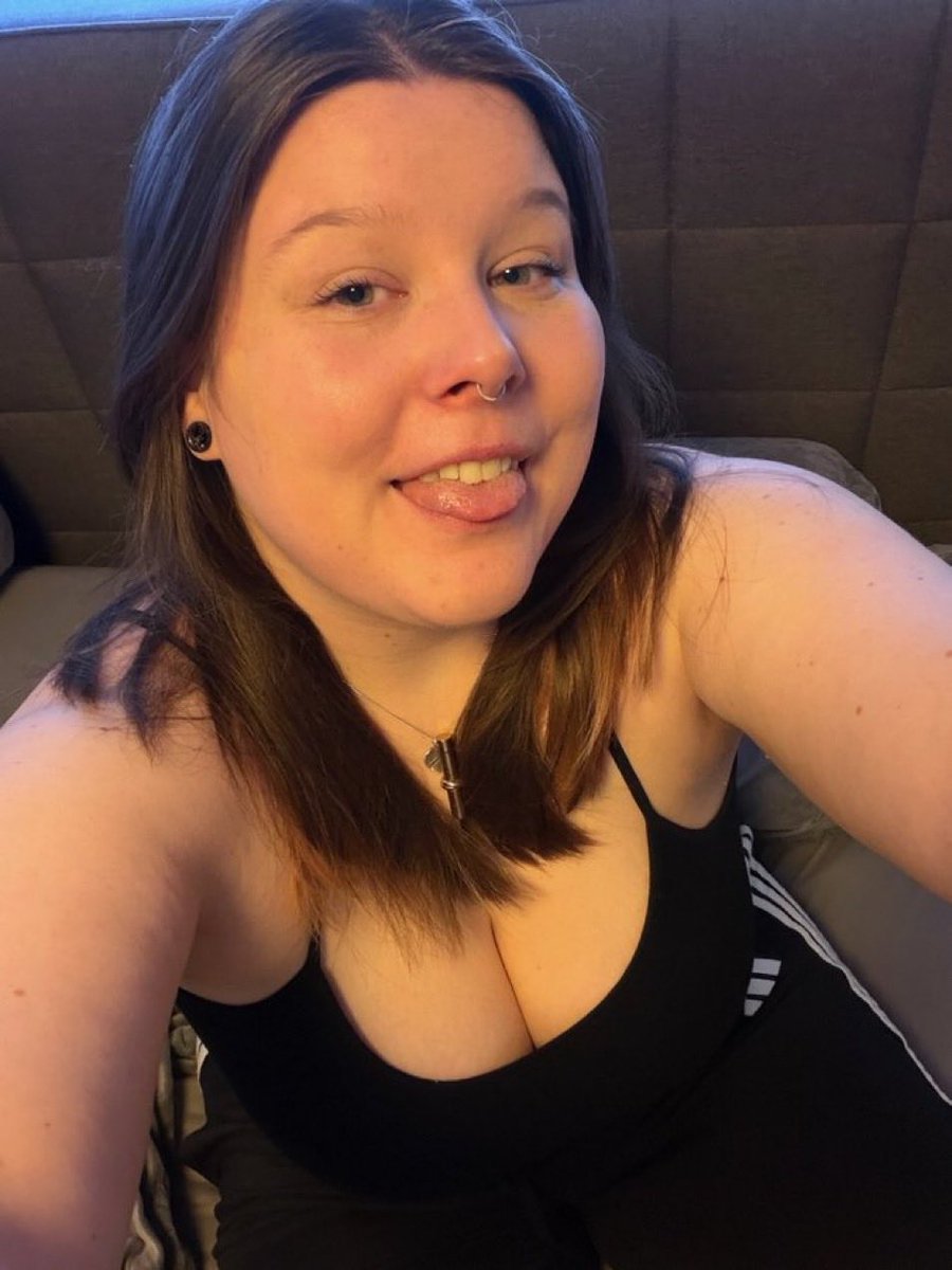 MaddyMayhg's tweet photo. I get rejected because I'm too chubby: ( https://t.co/dJ9dANQoiJ