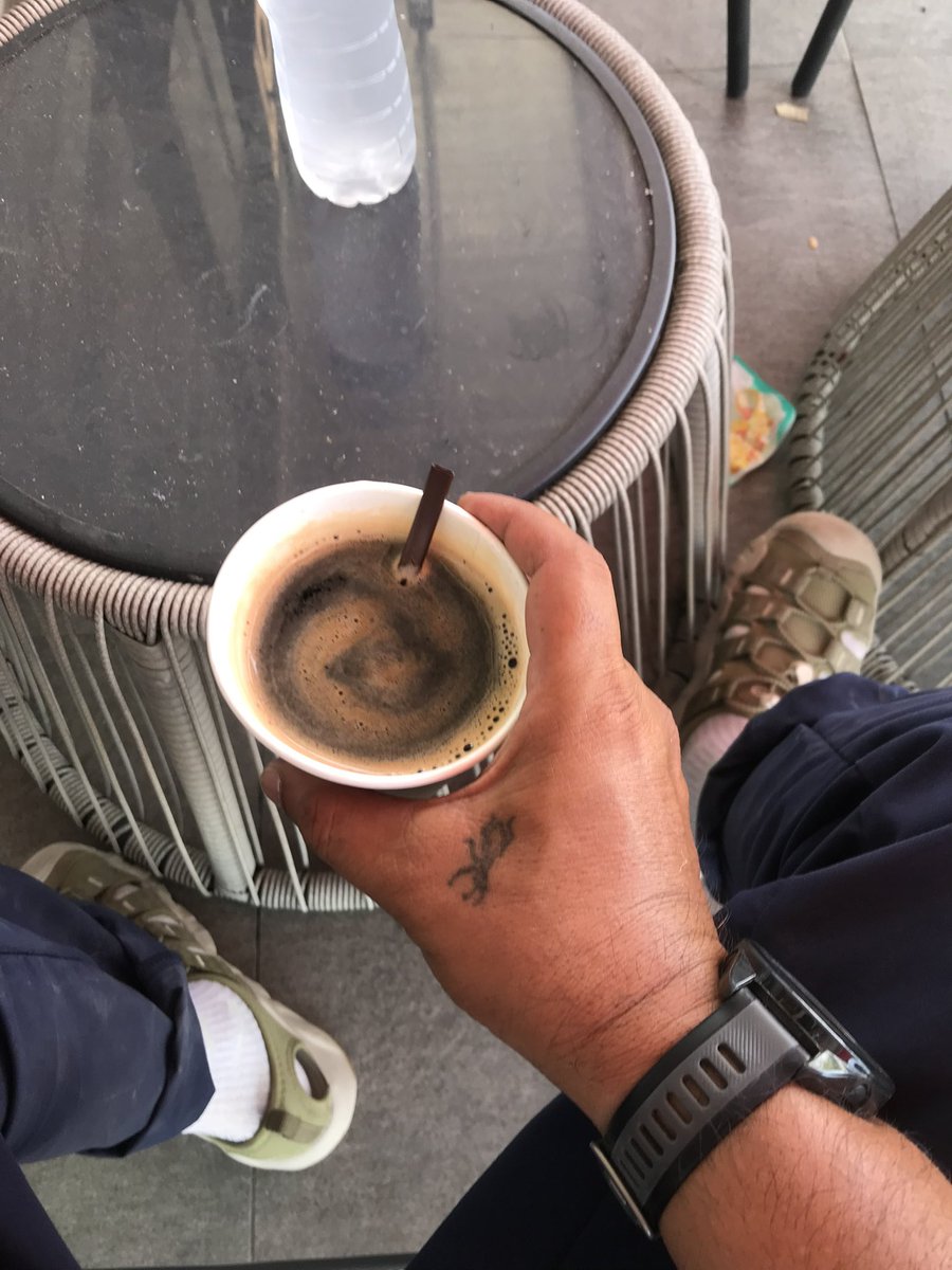 tiger1672's tweet photo. 🎶🖤☕️ ถ้าจะร้อนแต่เช้า #LayanBeach #phuket https://t.co/6mLgPpag1s