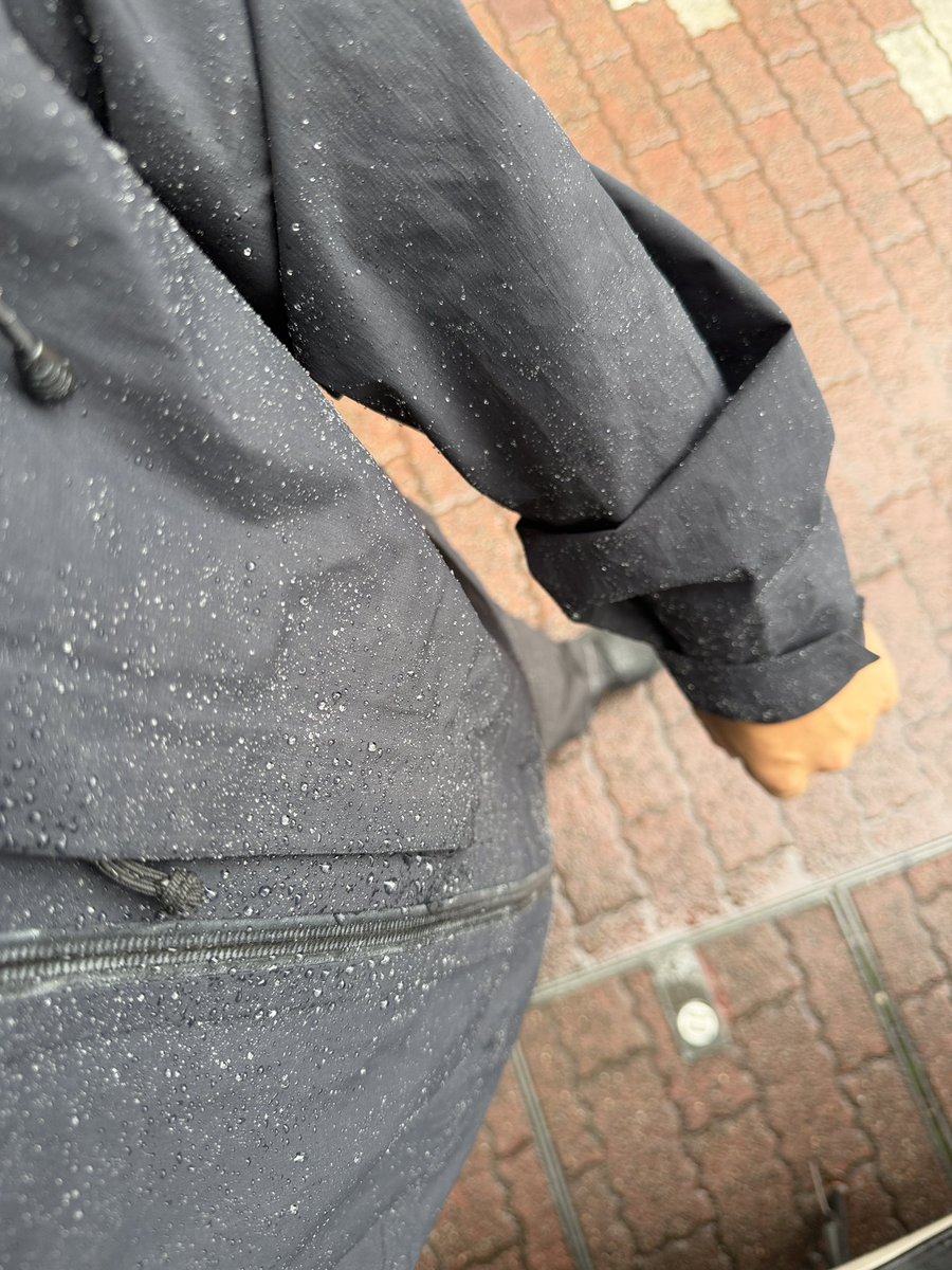 aki_dc2023's tweet photo. 雨☔️🥺 https://t.co/QFNY062Nha