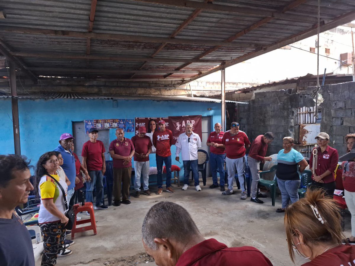 ANTONIOLEIVA4's tweet photo. Reunión operativa extraordinaria municipal y los presidentes de las parroquias https://t.co/WFVekWO5wp