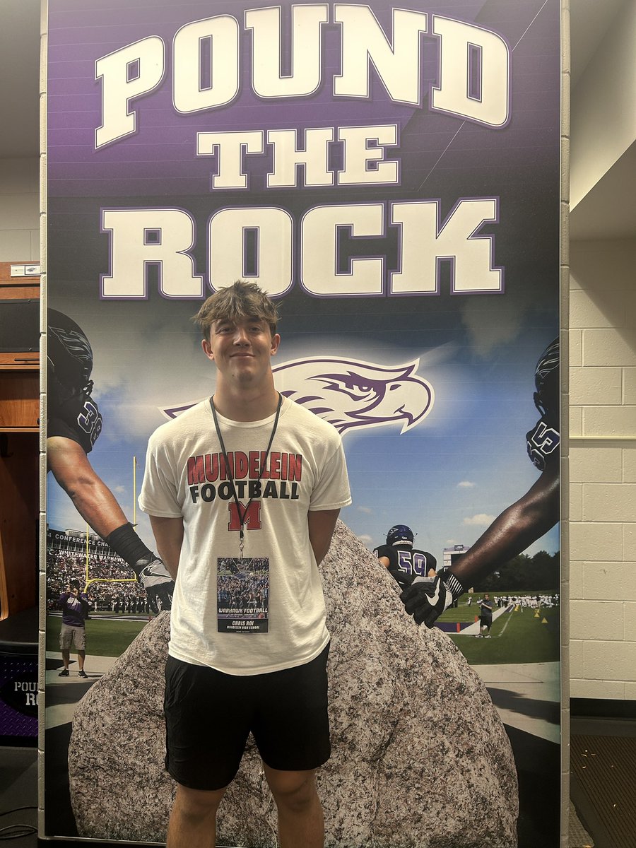ChrisRoi1390's tweet photo. Thank you @CoachRindahl and @CoachMartin36 for the game day invite. Had a great time getting to see the team compete. @MundFootball https://t.co/qz8BhVeCDA