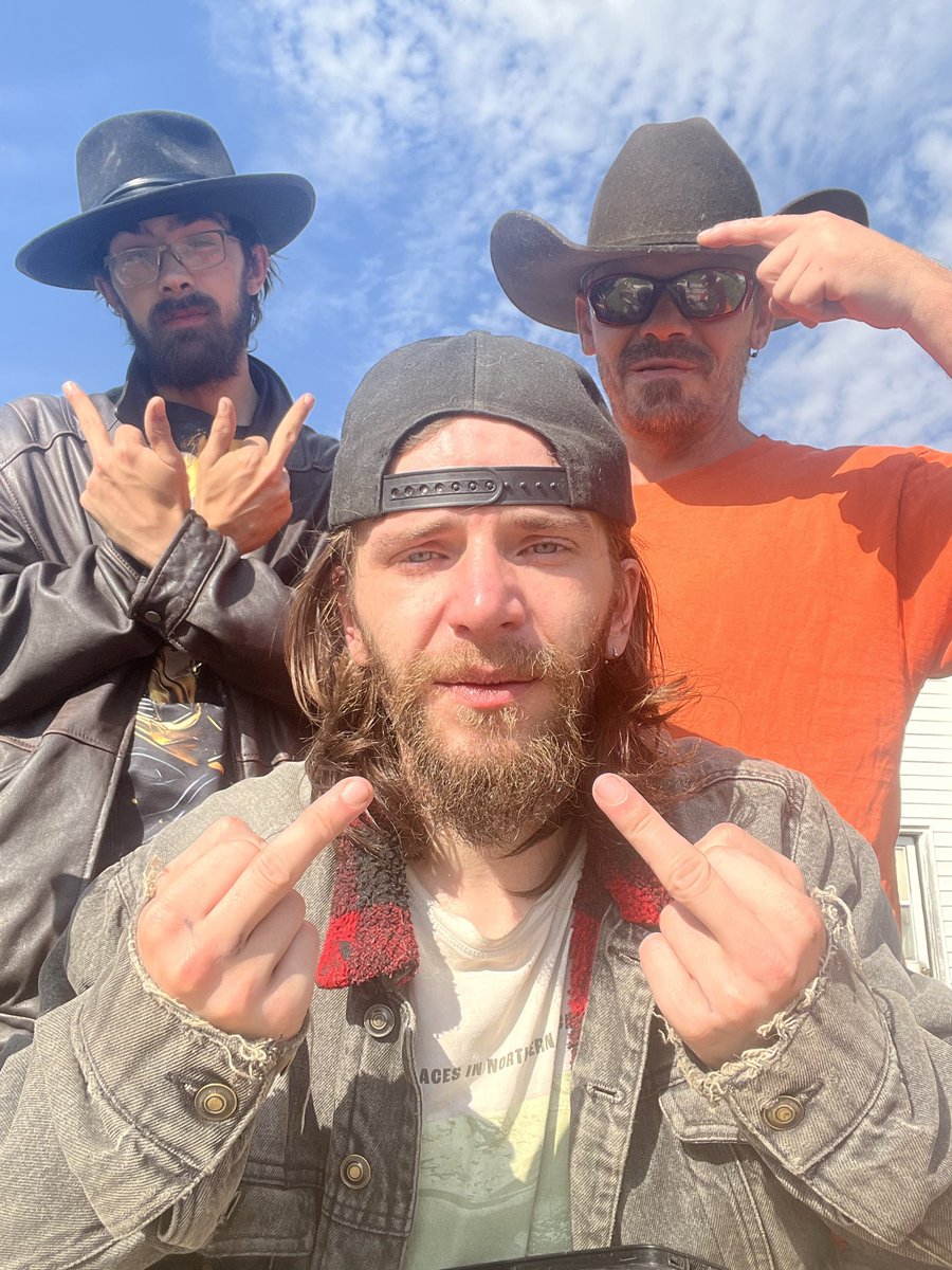 CKH0404's tweet photo. What’s up Stoners and Stonerettes , Slayter here from the Wandering Stoners channel. https://t.co/USTylO49zi
