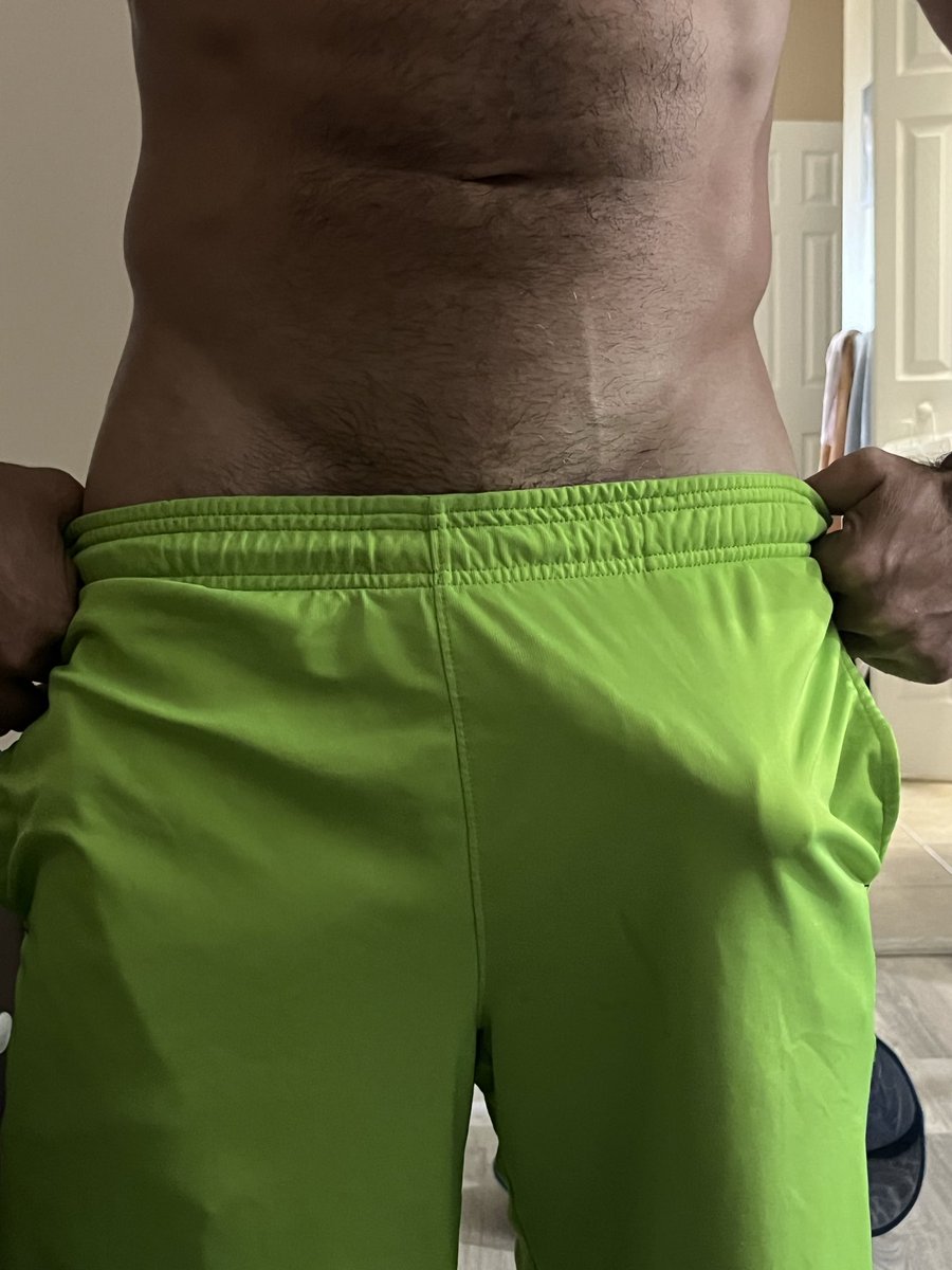 Pocahotness4891's tweet photo. @SophieBrownxs I would love you to ride my husbands dick like that mmmm 😋🤤💦 https://t.co/10XnG0CC7v