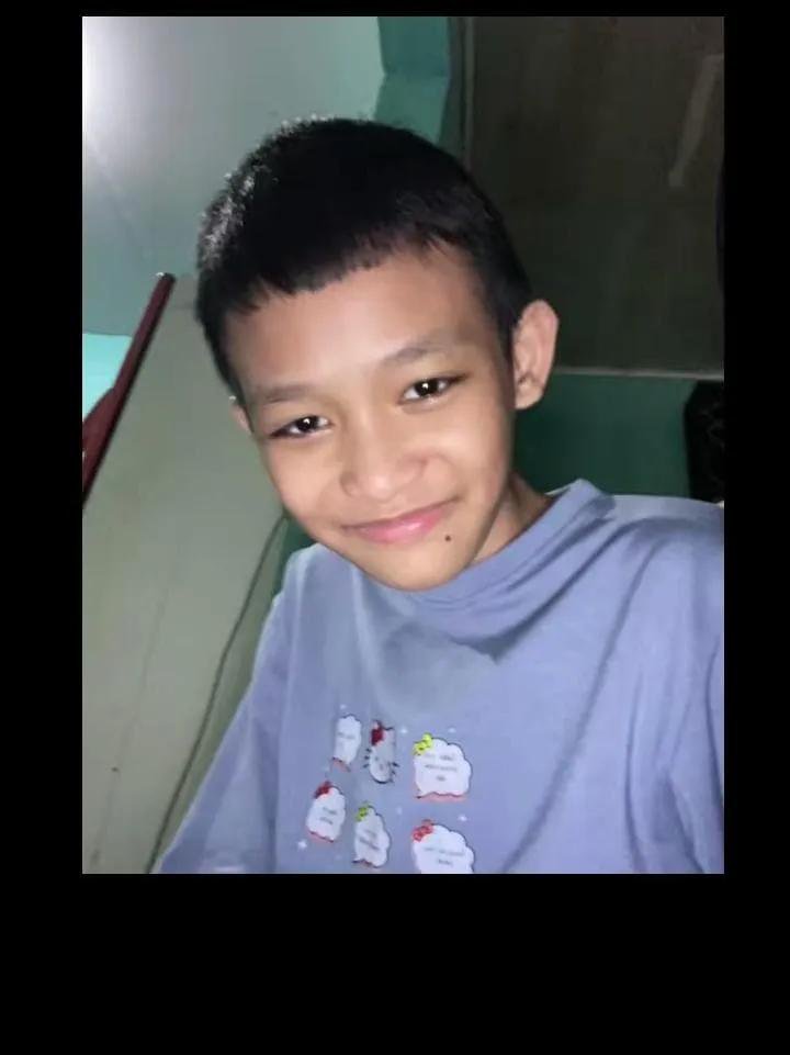 soraipena's tweet photo. 🚨 INFO ORANG HILANG 🚨

teman-teman cibinong, bogor dan sekitarnya, mohon bantuannya ya 🙏

telah hilang/dicari anak perempuan bernama dini, usia 13 tahun. sampai hari ini sudah 2 bulan belum ditemukan.

kalau ada teman-teman yang pernah liat dini atau mungkin punya informasi soal keberadaannya, mohon banget bisa menghubungi keluarga/kontak yang tertera di postingan.

📍 lokasi terakhir: cilodong

tolong bantu share yaa, semoga dini segera ditemukan dan bisa kembali ke keluarganya dalam keadaan selamat.