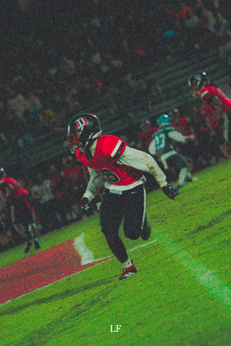 GunterCameron_'s tweet photo. Pics from Week 3 Win 59-0
@DunnellonFTBL @352HsSports @TMobile #Entry #FN5GL https://t.co/v9gA0pzW4s