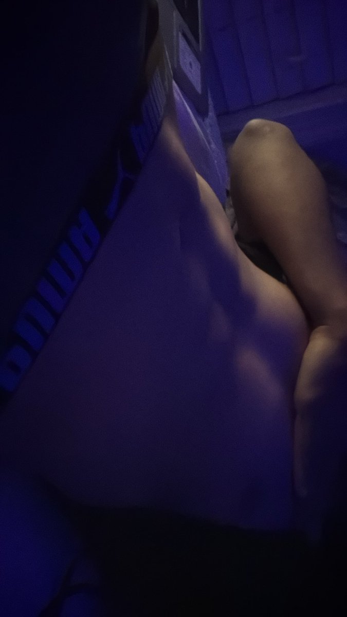 ddndjdk83958's tweet photo. Who wants to trade😉 women only https://t.co/Gq5o0eb2Kk