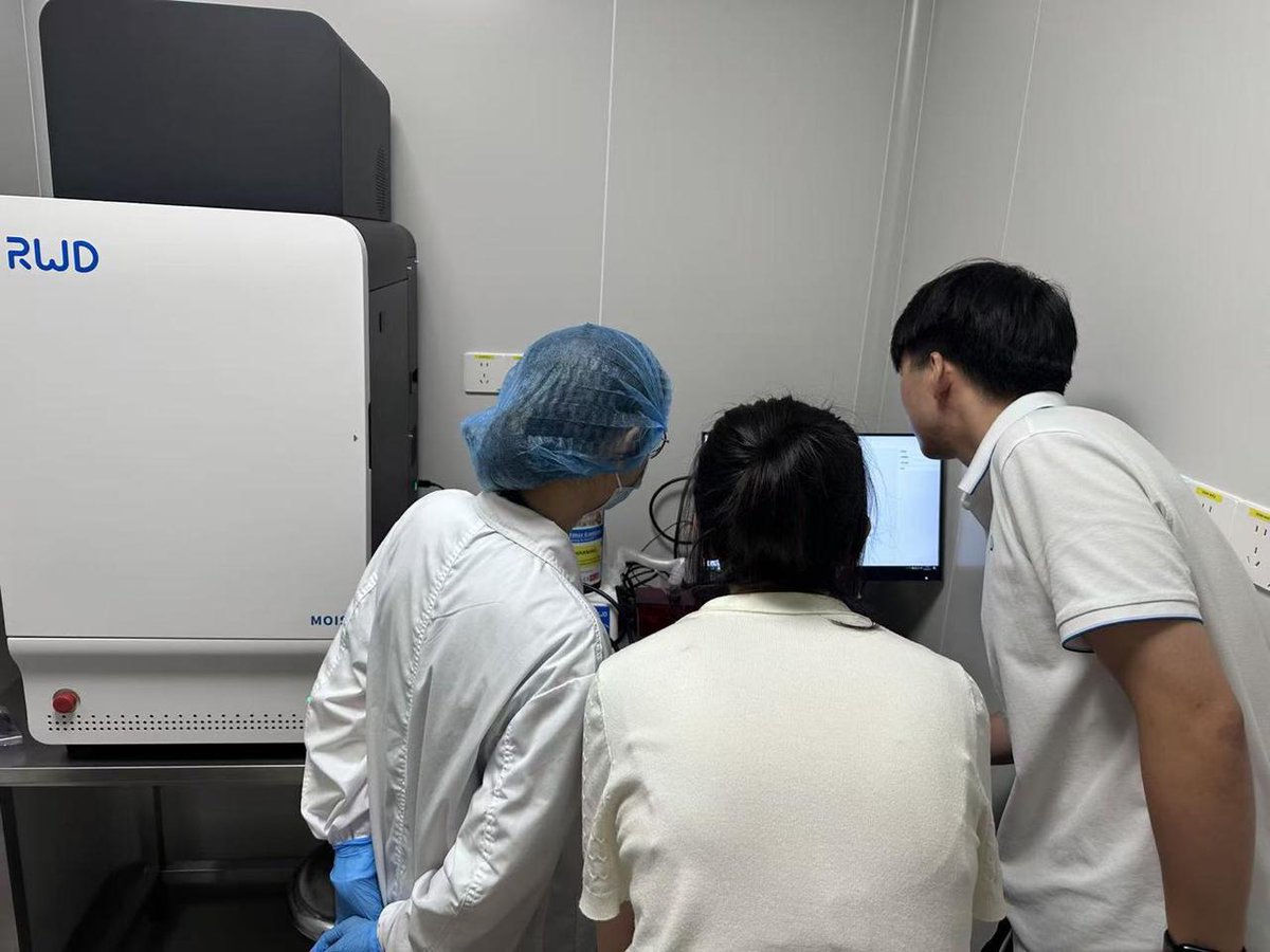 RWDScience's tweet photo. From Distribution to Dynamics: Advancing Exosome Research with In Vivo Imaging
Exosomes are increasingly being explored in drug delivery, disease research, and therapeutic development. Understanding their in vivo distribution, migration, tissue accumulation, and dynamic behavior is essential for advancing exosome research.
Shenzhen University of Technology is expanding its capabilities in this area with the deployment of the RWD MOIS HT Preclinical In Vivo Optical Imaging System, supporting ongoing research in exosome tracking, biodistribution, and delivery.
From Distribution to Dynamics：
Conventional endpoint-based analyses often require animals to be sacrificed at different time points for tissue collection, making it difficult to continuously monitor changes in the same animal.
In vivo imaging provides a non-invasive approach to longitudinally tracking labeled exosomes, enabling researchers to observe their dynamic behavior within living animals.
With fluorescence and bioluminescence imaging, the MOIS HT supports applications including:
• In vivo tracking – monitoring labeled exosomes across multiple time points.
• Biodistribution – visualizing changes in exosome signals across different tissues and regions.
• Tissue accumulation – assessing where and how exosomes accumulate over time.
• Delivery studies – providing dynamic data to evaluate in vivo delivery performance.
The MOIS HT combines a back-illuminated, high-quantum-efficiency CCD detector with high-sensitivity optical detection, supporting the capture and quantification of weak biological signals. Fluorescence signal separation further helps distinguish target signals from tissue autofluorescence, supporting clearer visualization and more reliable quantitative analysis.
👉 Learn more about the RWD MOIS HT: https://t.co/j9ijaIsDns
#ExosomeResearch #InVivoImaging #ExosomeTracking #Biodistribution #DrugDelivery #PreclinicalResearch #LifeScience #