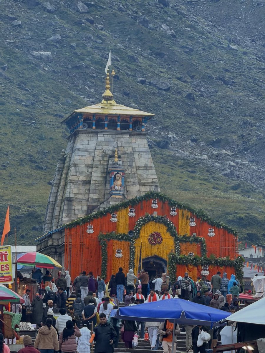 RudraprayagPol's tweet photo. ‼️आराध्य बाबा केदारनाथ धाम के प्रातःकालीन मंगल दर्शन‼️ https://t.co/1XsNjqOBBL
