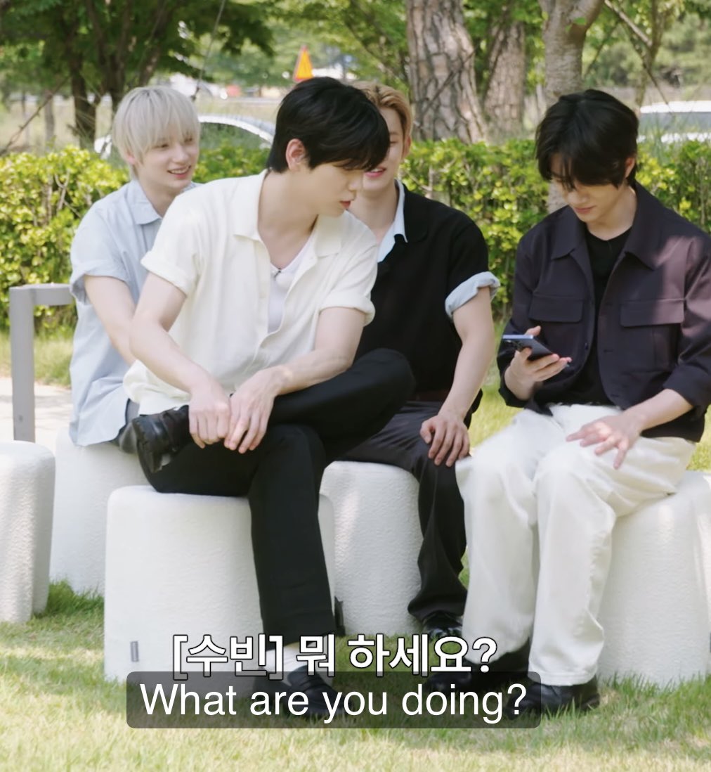 springsoobn's tweet photo. I think there’s no lore, it’s just soobin being soobin😭 https://t.co/YqbWiUKG0t