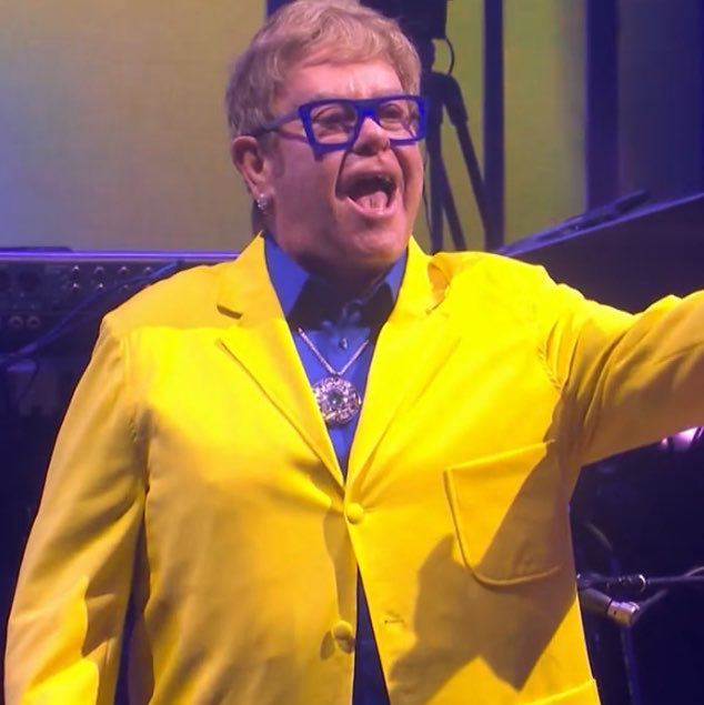 matheuscaseca's tweet photo. como pode o Elton John e o Milton Cunha serem tão parecidos 🗣️ https://t.co/1M015DHEIn
