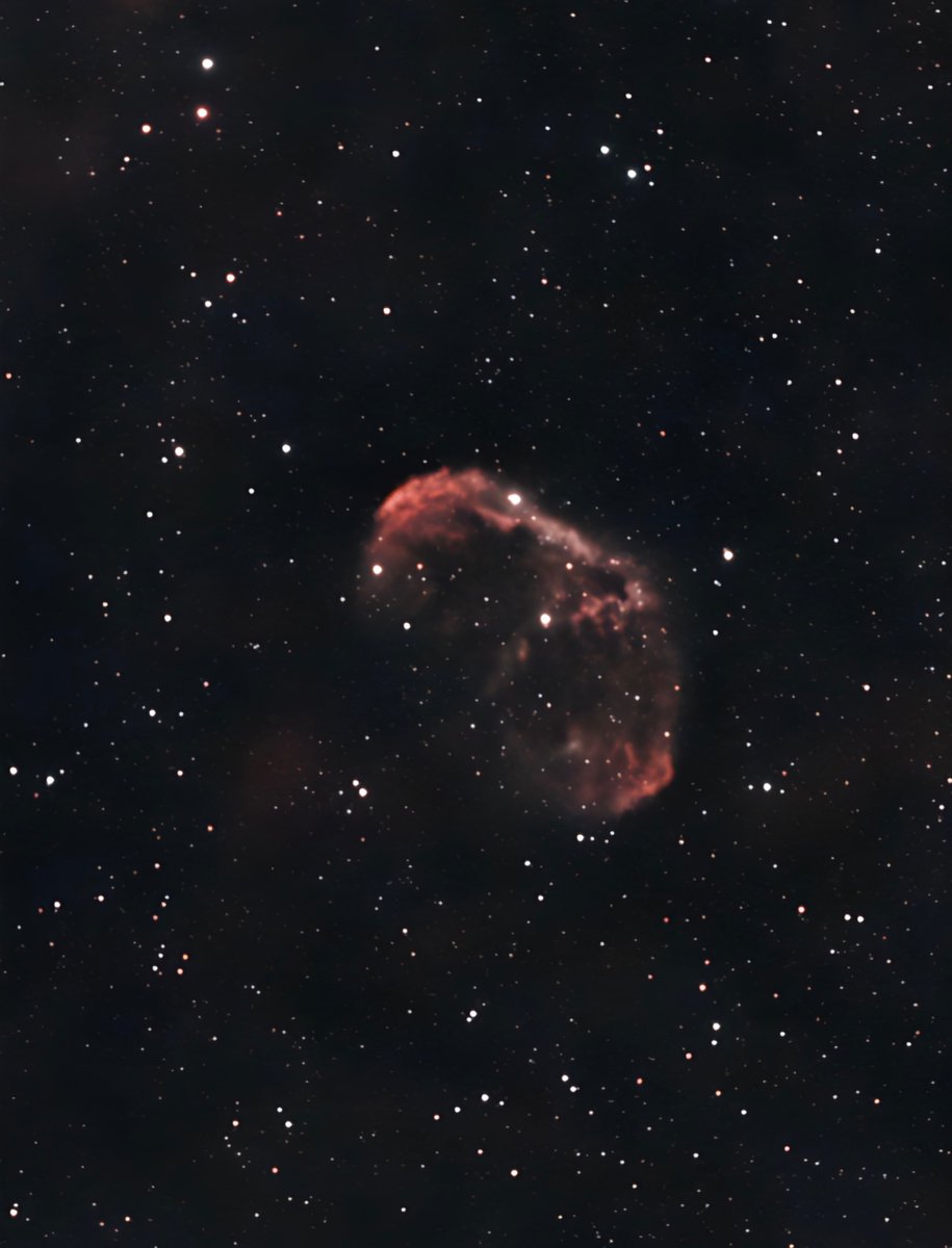 JoeyNimkii's tweet photo. Welcome to….
 🪐 NDN Astronomy 🪐 

Tonight I set my telescope on NGC 6888 aka The Crescent Nebula. Located 5000 light years away from our sorry asses, the nebula is a glowing remnant of an exploded red dwarf star some 400,000 years ago. 
Taken on the shores of Lake Erie https://t.co/mVLhuvrYrw