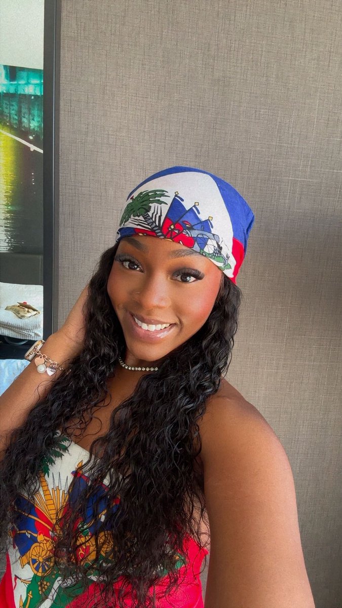 yannidabarbiee's tweet photo. nyc labor day 🇭🇹🇭🇹 https://t.co/uua6Qigs3a