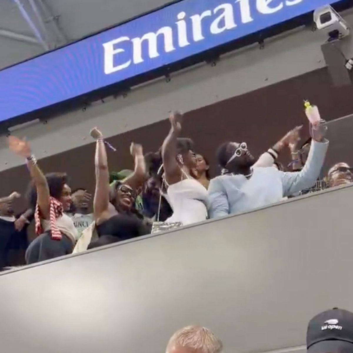 Dexerto's tweet photo. Wimbledon is cracking down on disruptive influencer behavior after content creators repeatedly interrupted play at the US Open

Equipment capable of disturbing matches, including ring lights, will also be confiscated https://t.co/48DudxFGRs