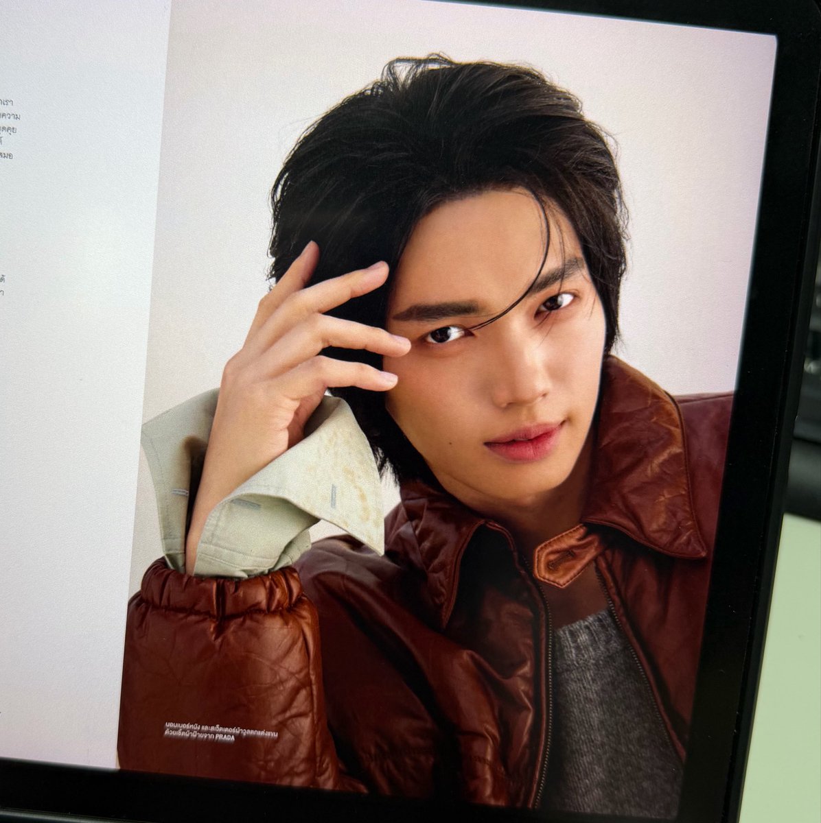 winstyle_wmp's tweet photo. มาซื้อ ebook ก่อนซื้อเล่มกันได้น้า สปอยๆๆ คุณบีเอหล่อมากกกก❤️

DOWNLOAD E-BOOK
🔗 https://t.co/dmAQSJUn1l

#GQThailandxWinxPrada
#Prada #PradaFW26
#PradaFW26xWin #PradaxWin
#winmetawin https://t.co/2s0zjV3HNE