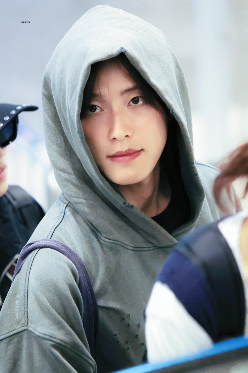 _MILKTEA9_'s tweet photo. 260905 김포공항
#河野純喜 https://t.co/UnWJEINyup
