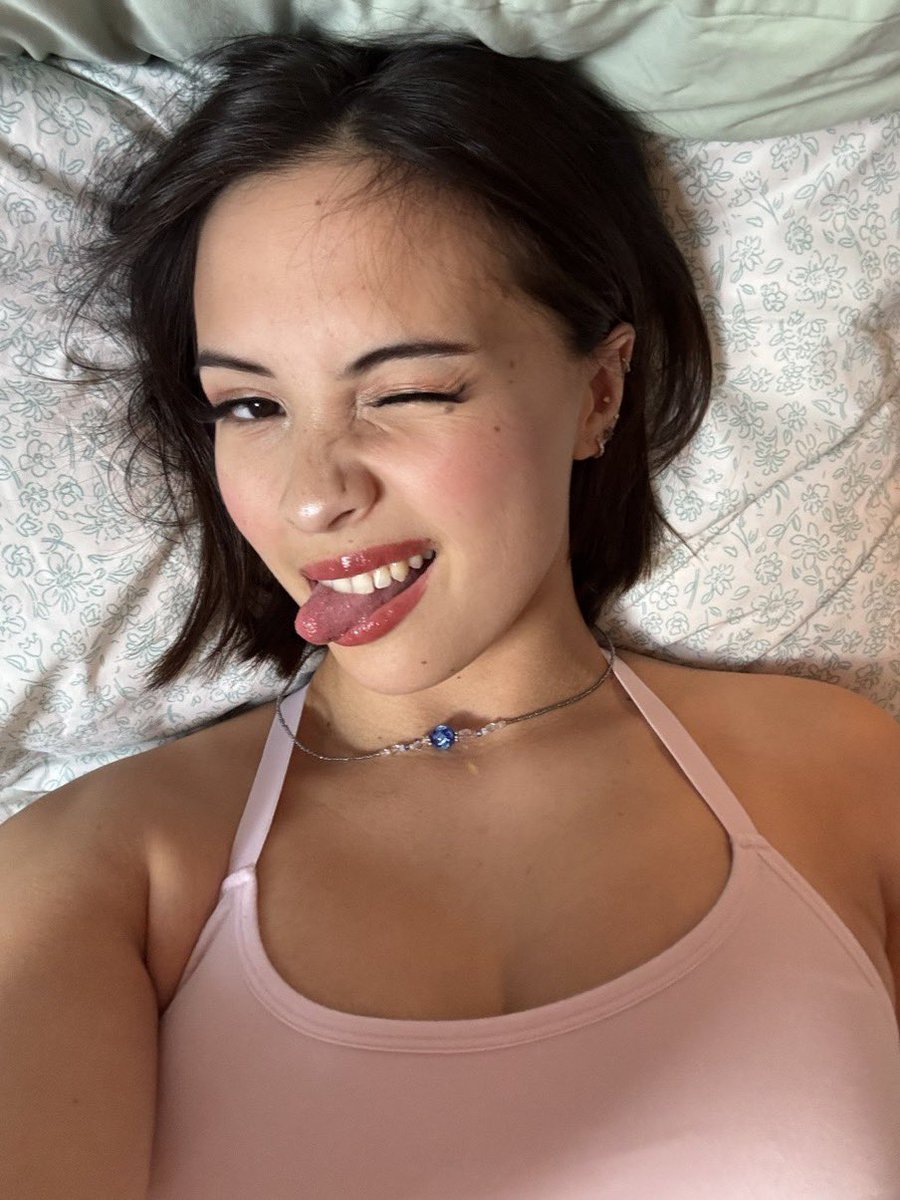 godessblakeO2's tweet photo. I'm in the mood to humiliate you. Like this subby boy and have your tribute ready, I'll approach first😎😈

#Findom #Femdom  #ForcedBi #CBT #CEI #SPH #sissy #cuck #cuckold #humanATM #Paypig #Blackmail #Humiliation #Finsub #piggy #Feet #footslave #drain #chastity #bully #hypnosis https://t.co/Yfa1Xqt0zz