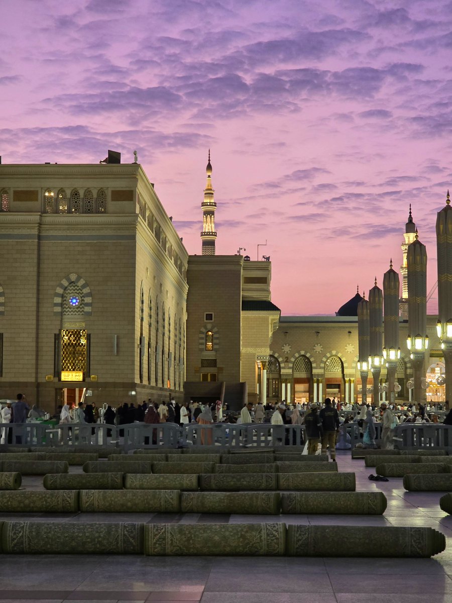 sukkaryeater's tweet photo. Yes sunsets are cool but can we speak about Madinah after Fajr?

#Madinah https://t.co/oNMGfKEdgu