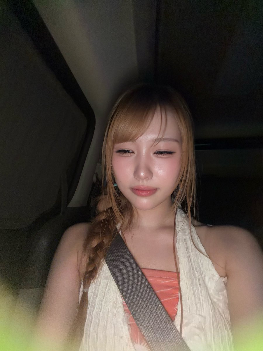S_2oJun's tweet photo. 모찌찹쌀떡한입해야되
마카롱우유말먹해야되 https://t.co/1NrQndNhyJ