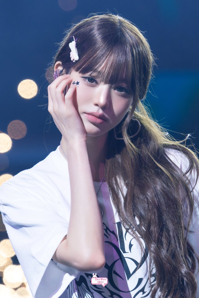 day0831one's tweet photo. 260906 SWIA day 3 - HD 3
Eyes on you🥰
#장원영 #원영 #WONYOUNG #아이브 #IVE #JANGWONYOUNG https://t.co/sxzVFhXpsZ