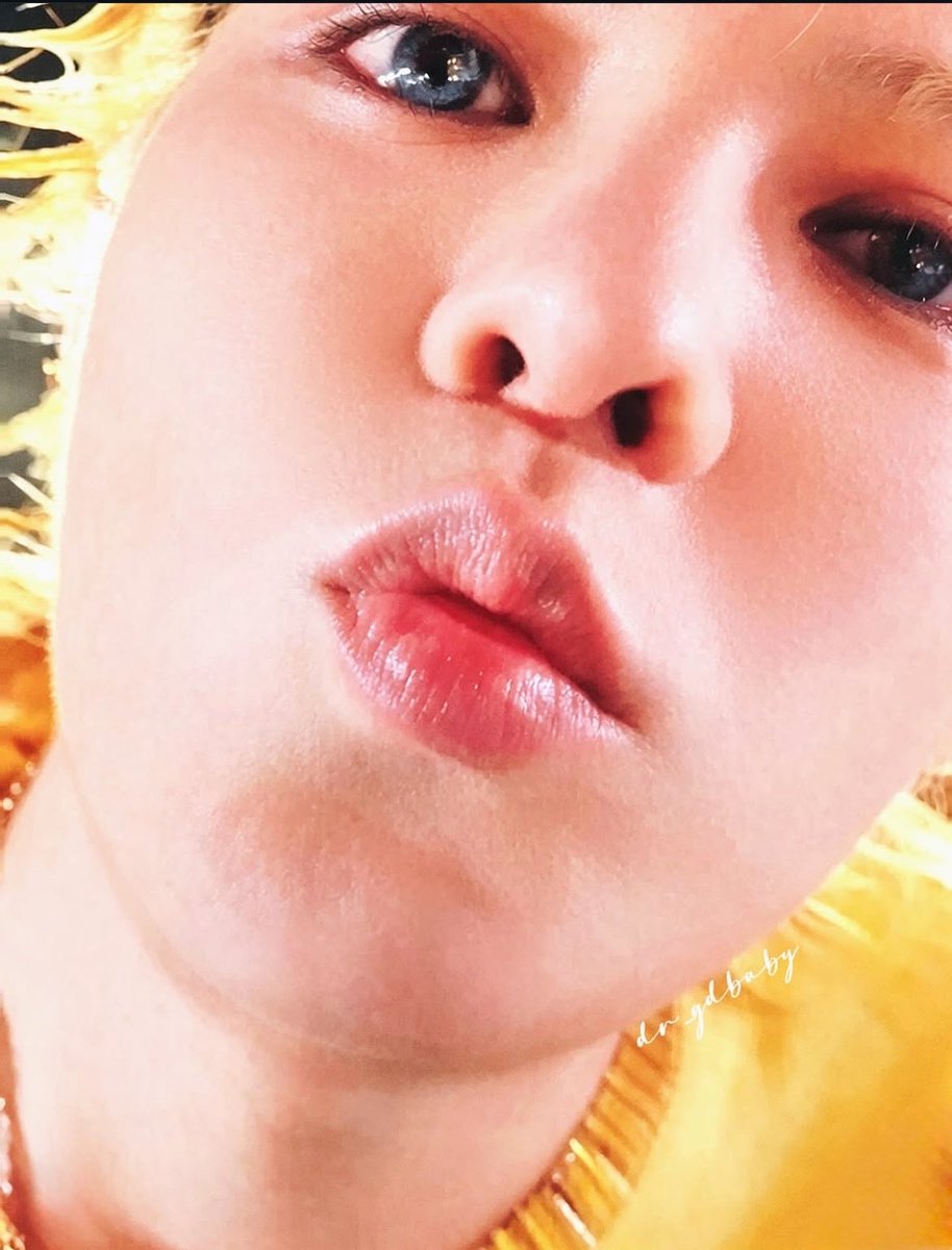 cherryJiyohime's tweet photo. 美しいフォルムを描く唇💋💕︎💕︎
cr.logo https://t.co/tK5UKVrADR