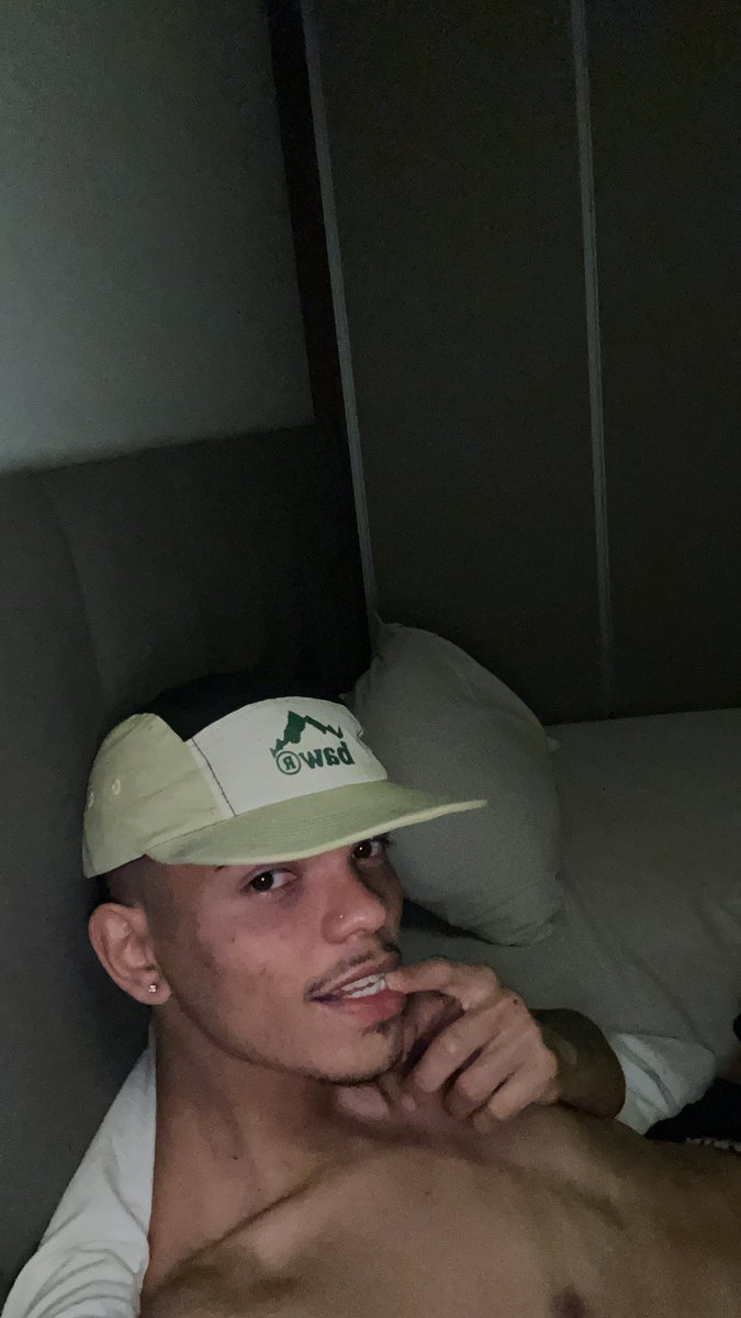 yraeuxl's tweet photo. Já pensou? Isso te rasgando https://t.co/Mo6G8WDcNA