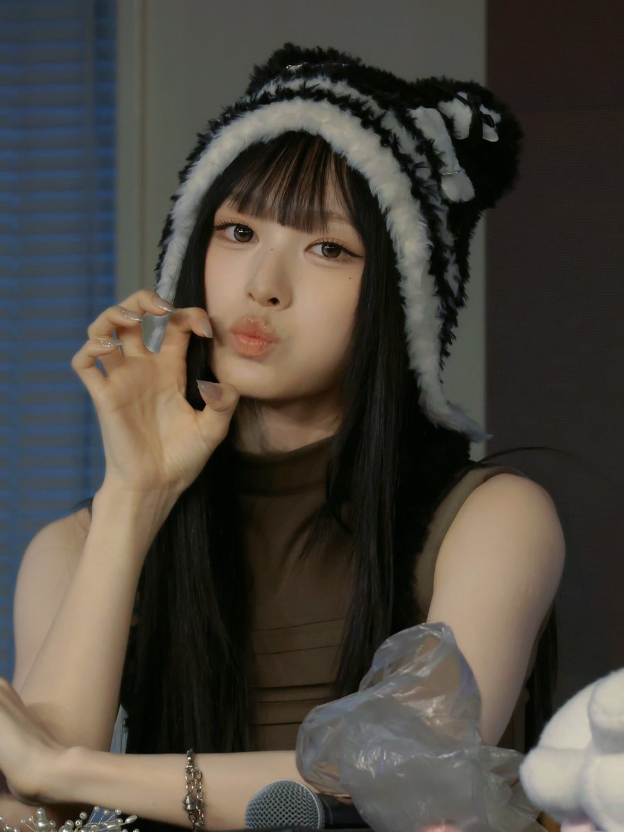 29ovey's tweet photo. 이 날 이토미나미님,
여자다꼬시려고작정하신듯…….   일단나꼬셔졋고 https://t.co/vpyzrcsrox