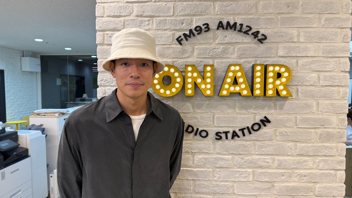 charm_point's tweet photo. これまで地道に活動してきた中島歩氏、Tかわが予想以上に話題になって自分が"見つかった"ことにかなり驚いて戸惑ってる感じがした。だいぶ疲れも感じたな。ANNで話してた"アンニュイなコーヒー“飲んで好きな音楽に浸ってぞんぶんにchillしてほしい。オフってて素顔な感じもまた良しなANNでした https://t.co/OkPF8xBWEz