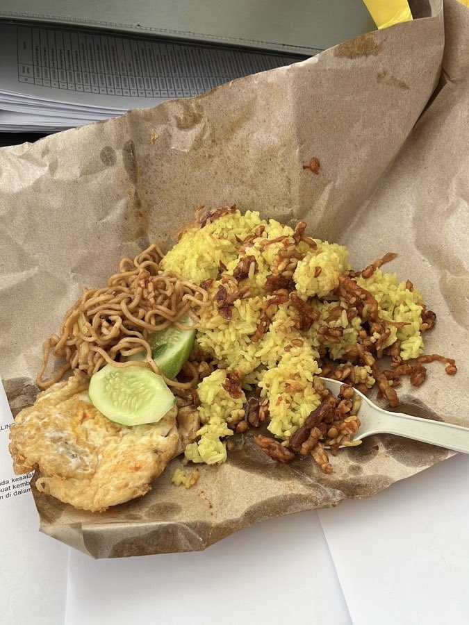 pokeKTH's tweet photo. Post a Picture

Sarapan favorit lu https://t.co/RRPHvzJh0Z
