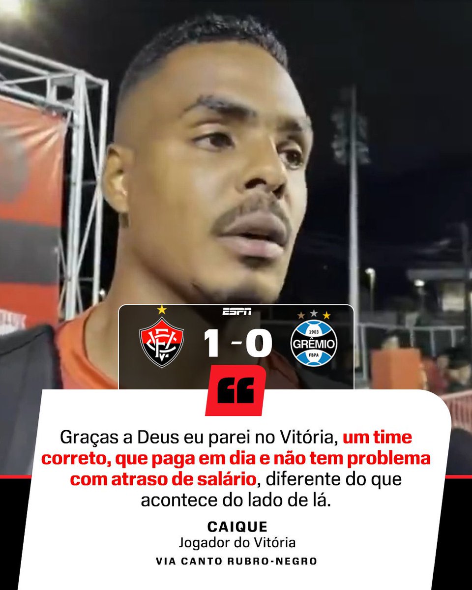 futebol_info's tweet photo. "Foi a melhor coisa que aconteceu eu não ter ido para o Grêmio. Uma sacanagem o que eles fizeram comigo. Se não estiverem na zona de rebaixamento, que uma hora entrem e não saiam mais."

"Graças a Deus eu parei no Vitória, um time correto, que paga em dia e não tem problema com atraso de salário, diferente do que acontece do lado de lá."

🎙️ Caíque, após Vitória 1x0 Grêmio.
📸 @ESPNBrasil | Canto Rubro-Negro