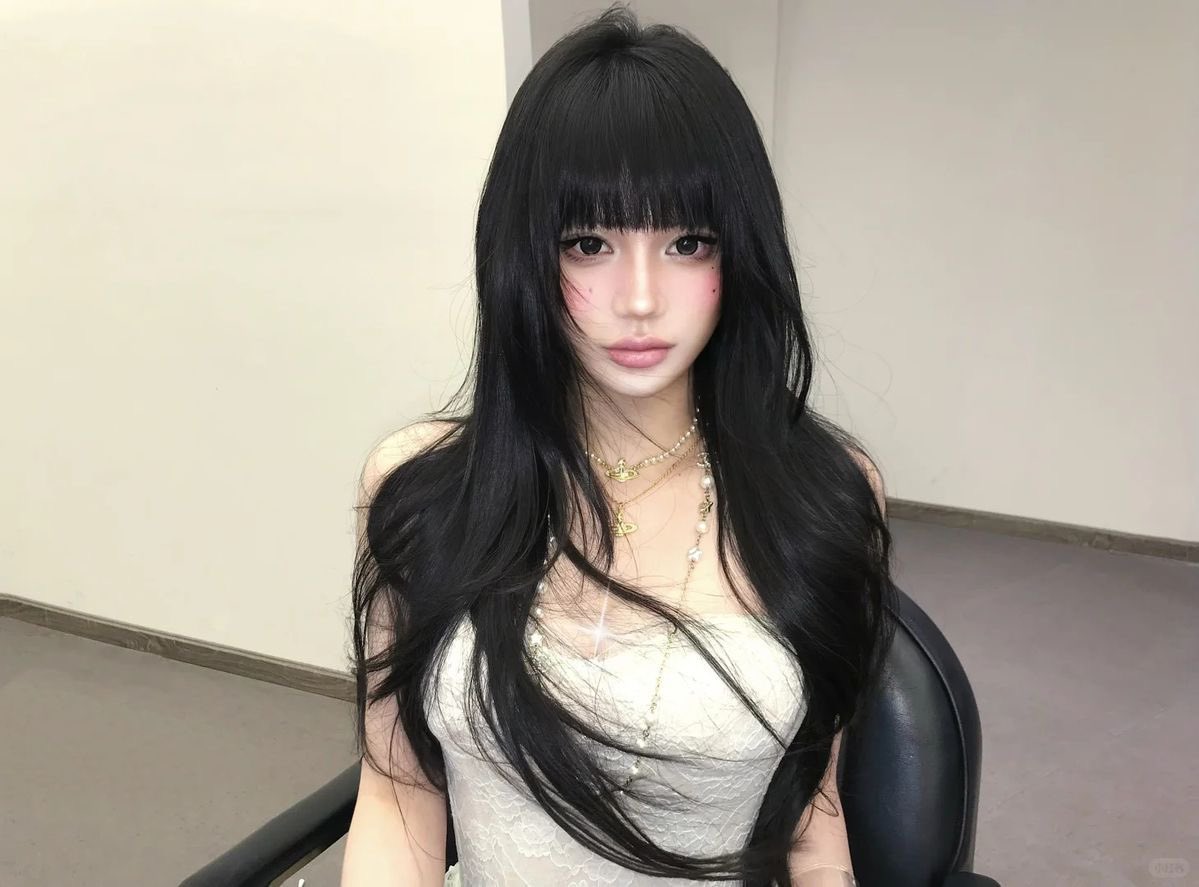 kimokimokimo00's tweet photo. 人生で一度でいいからこういう黒髪のミステリアスで色っぽい艶やかさのある美女になって男性女性問わず、惑わして狂わして自分に依存させて人生めちゃくちゃにしてみたいっていう禁断の願望を抱えながら生きてる... https://t.co/Am2oF6tLy9