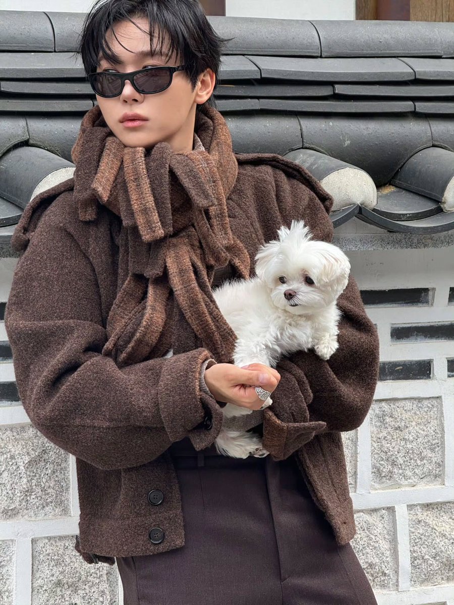 kkingang_0116's tweet photo. 어딘가 수상하지만 졸라귀여운거 하나만큼은 확실한 동네졸귀강아지남 https://t.co/D6qI1qU9bL