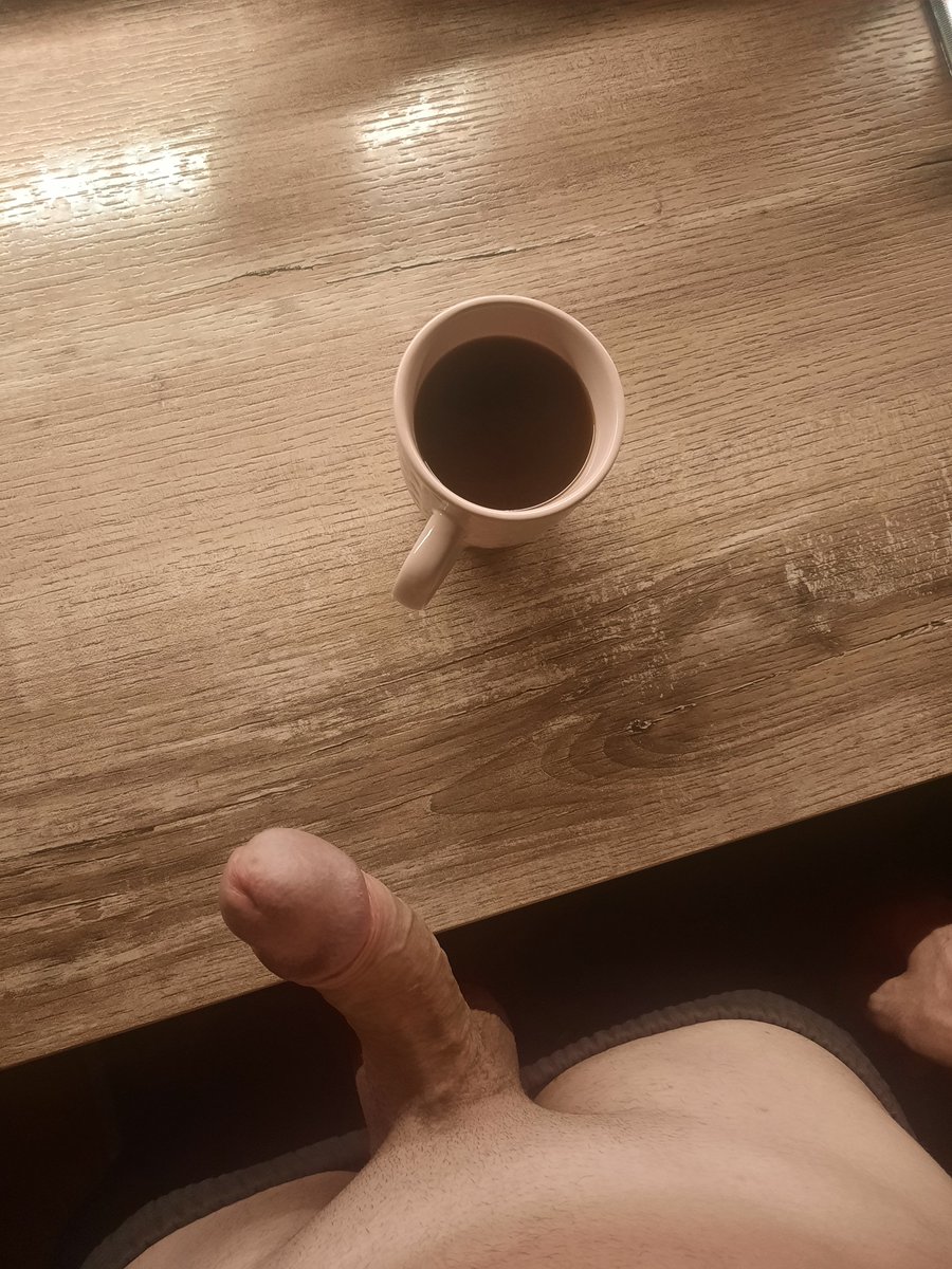 compiegnedesire's tweet photo. Les filles dites-moi pourquoi je suis dans cet état tous les matins 😈🤔
#compiegne #exhib #mardi #dick #oise #celib #plancul #rencontre #nofilter https://t.co/gvi2ReGkFh